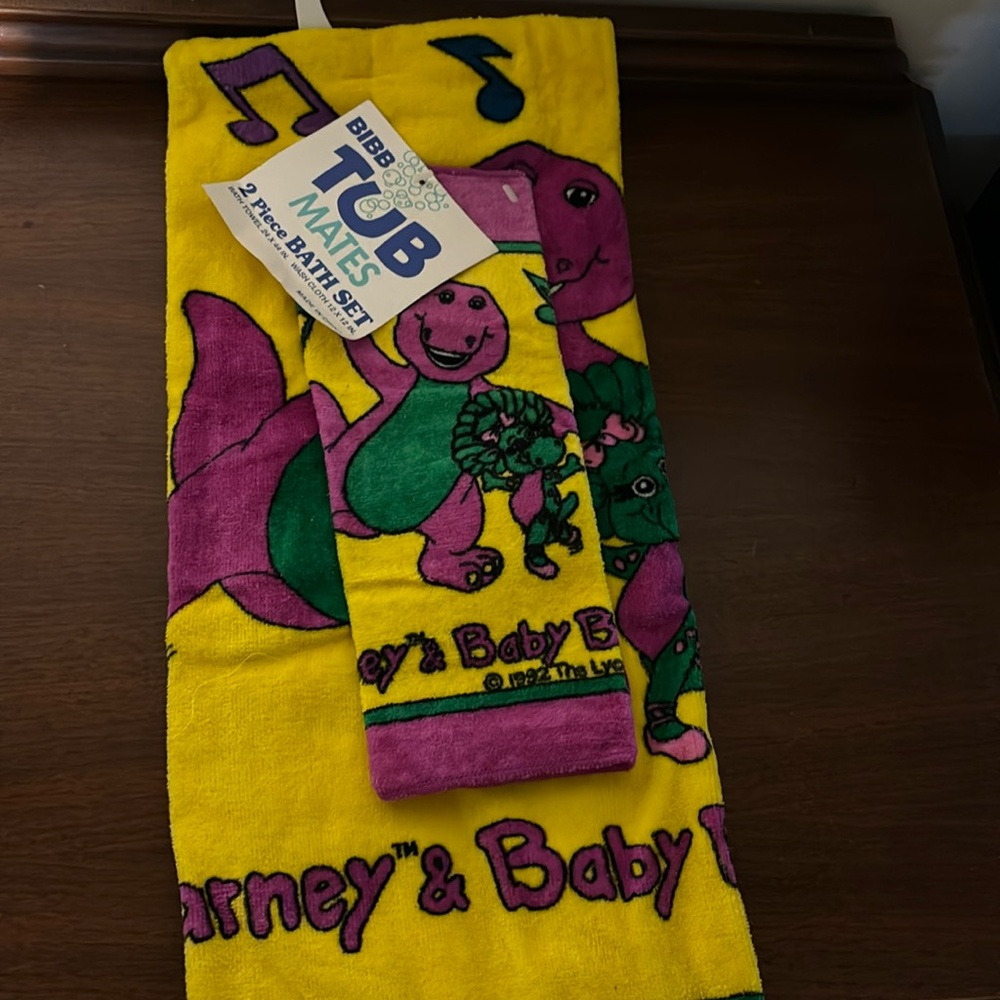 Barney Bath Towel Set
